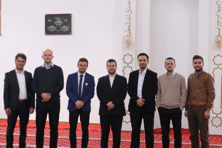 U organizaciji Gazi Husrev-begove medrese upriličena Večer Kur'ana u Ferhadiji