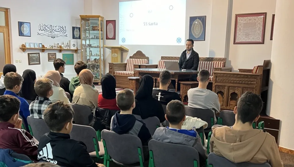 Kurs islama u Travniku: Predavanje za srednjoškolce o temi vjerovanja u Božije poslanike 3 kurs islama travnik2024 04