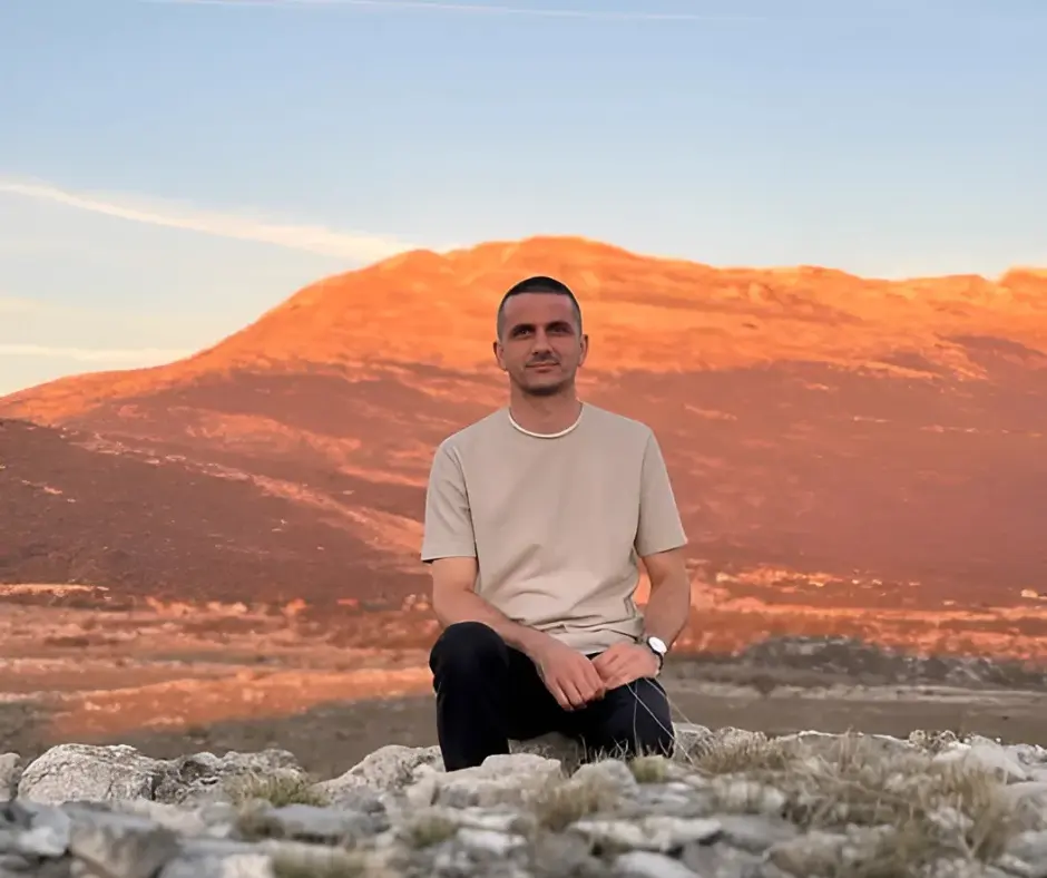 Mrnđić: „Potencijal alumnista medresa nije dovoljno pokazao svoju snagu ili, možda, nije imao toliko prilike.“

