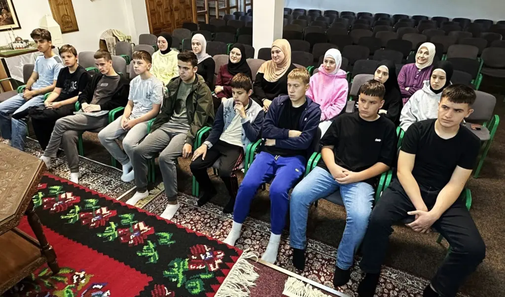 Kurs islama u Travniku: Predavanje za srednjoškolce o temi “Vjerovanje u Sudnji dan” 3 Kurs islama u Travniku: Predavanje za srednjoškolce o temi "Vjerovanje u Sudnji dan"