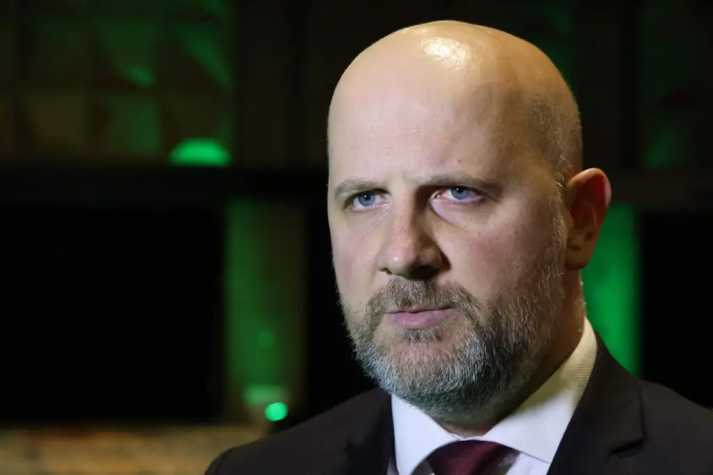 U Sarajevu predstavljena knjiga "Iz kur'anskog beskraja", Abdul-Aziza Drkića: Knjiga naučne i praktične vrijednosti
